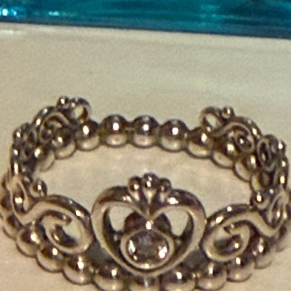 Pandora Silver Heart Tiara Ring - Picture 3 of 3